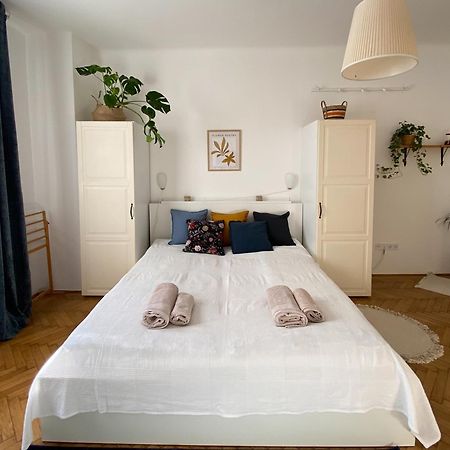 Quiet Apartment Near Buda Castle Budapeste Exterior foto