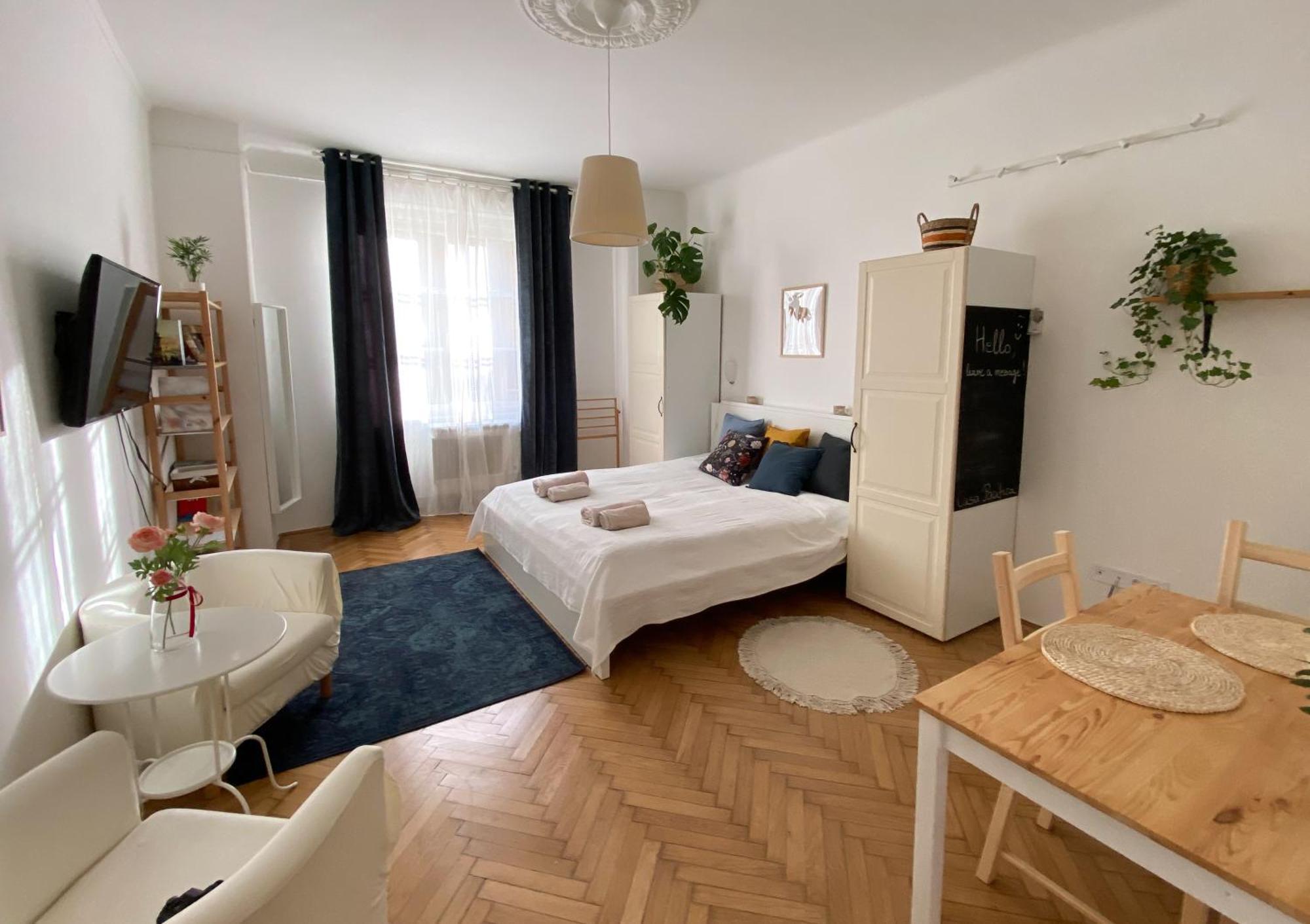 Quiet Apartment Near Buda Castle Budapeste Exterior foto